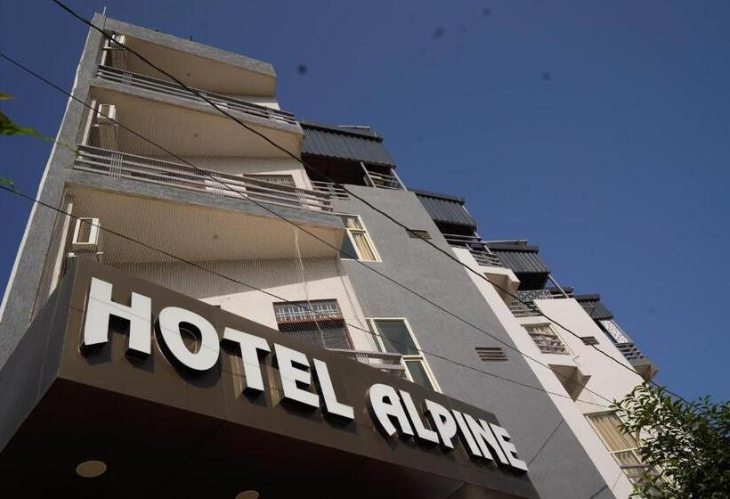 هتل Alpine