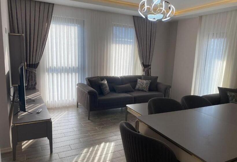 Rosella Royal Suit   روزيلا رويال