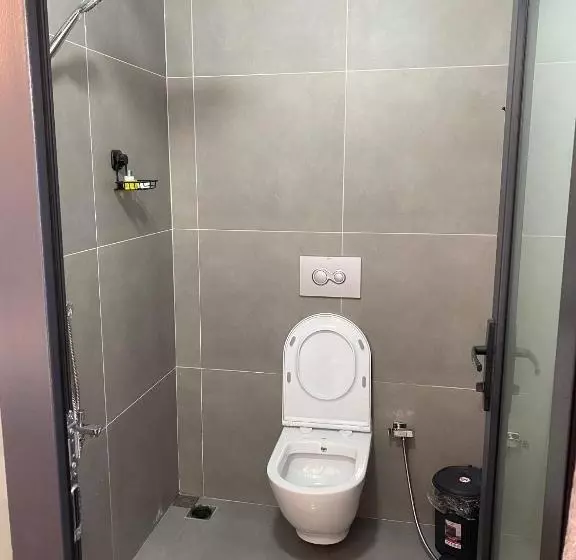 Rosella Royal Suit   روزيلا رويال