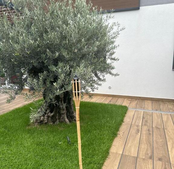 ベッドアンドブレックファースト Mo&vi Camera In Villa Con Piscina   Vicino F1 Parco Monza