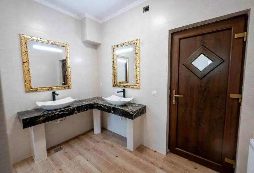 ペンション Evergreen Chalet