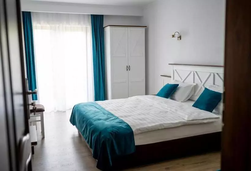 ペンション Evergreen Chalet