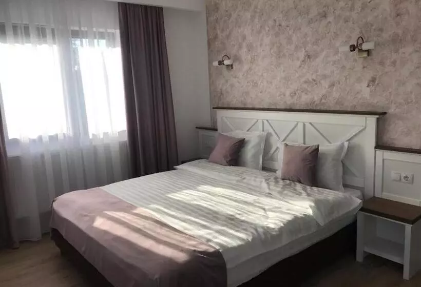 ペンション Evergreen Chalet