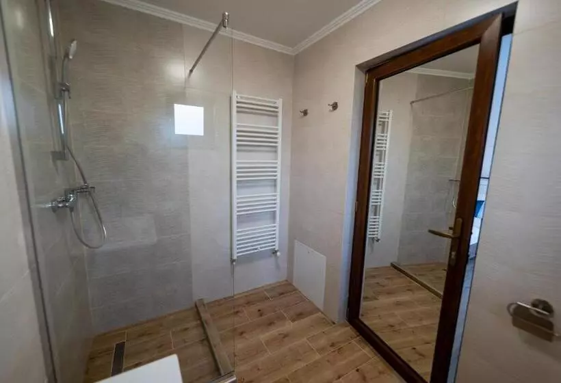 ペンション Evergreen Chalet