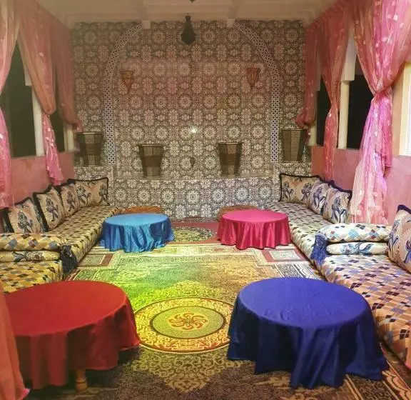 Aamiaismajoitus (B&B) Will Center Assounfou