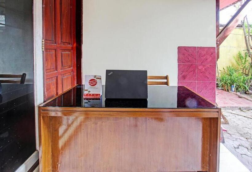 فندق Oyo 92710 Losmen Tjabe Merah