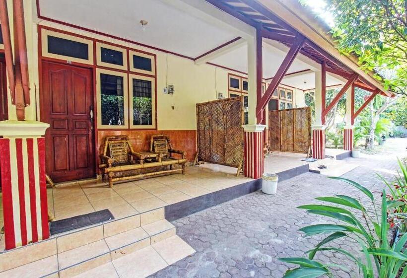 فندق Oyo 92710 Losmen Tjabe Merah