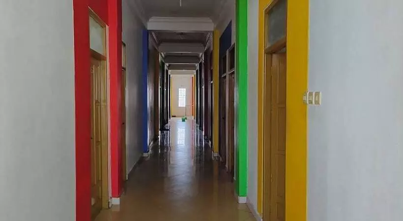 ホテル Oyo 92751 Marang Homestay Syariah