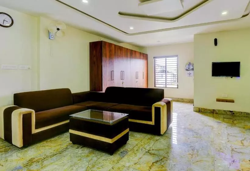 Hotelli O Royal Tower Lodge