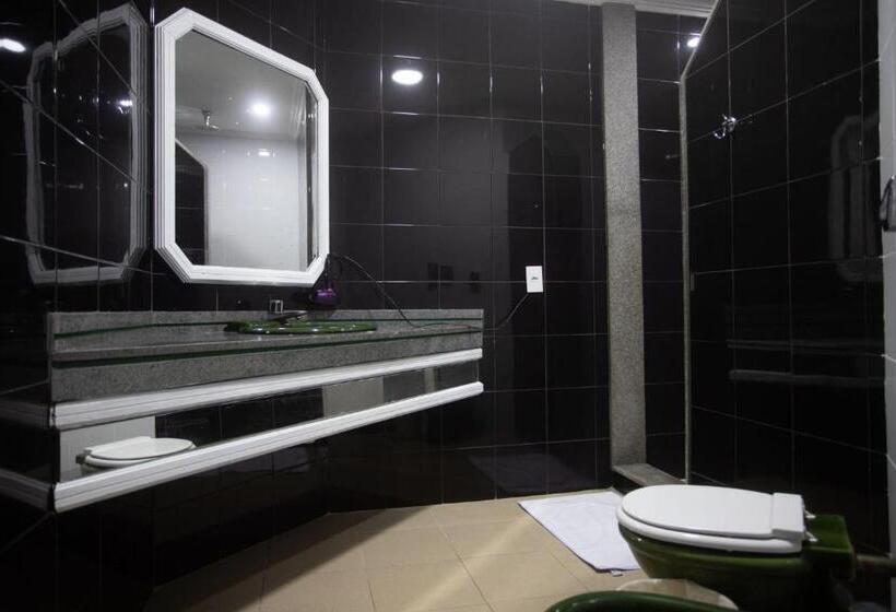 هتل Show Adult Only