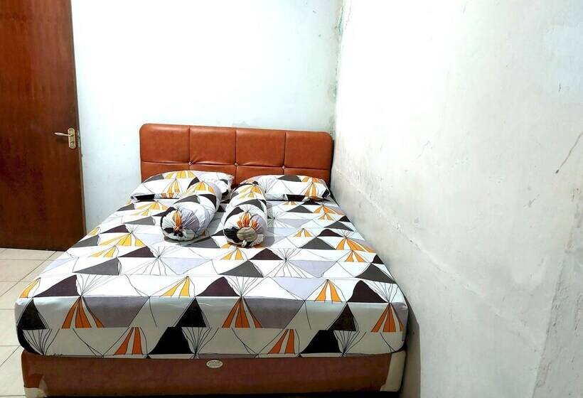 Отель Spot On 92777 Leheran Homestay Near Chr Farm