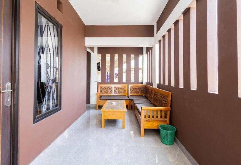 בית מלון כפרי Villa Three King Fm Mitra Reddoorz