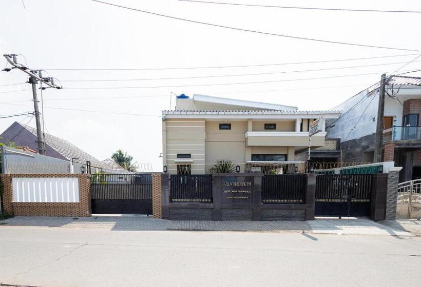 בית מלון כפרי Villa Three King Fm Mitra Reddoorz