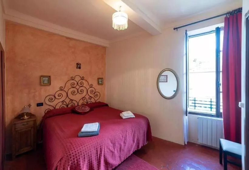 ホテル Agriturismo Castel Dho