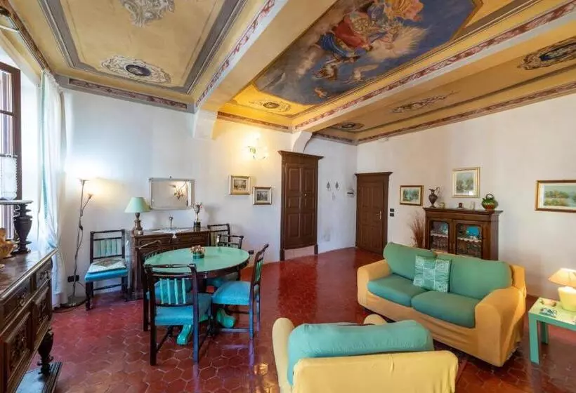 ホテル Agriturismo Castel Dho