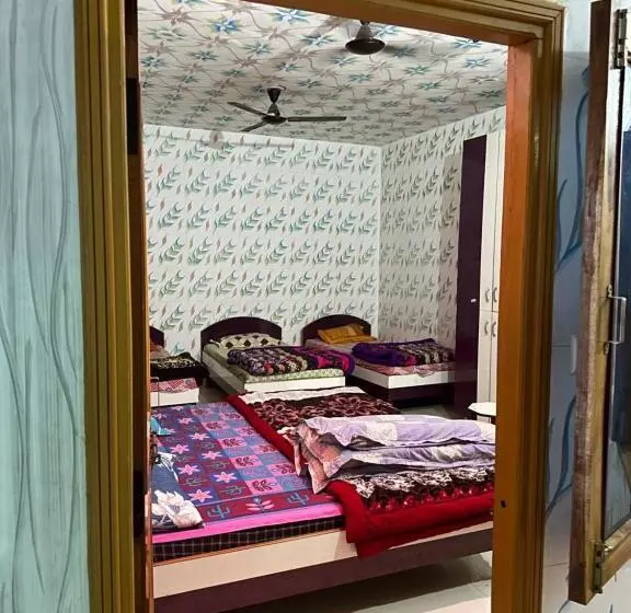 Hotelli Maheshwari & Banquet Hall