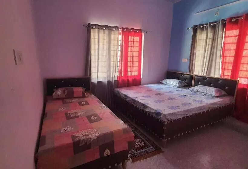Hotelli Namami Gange & Restaurant