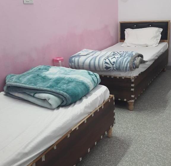 Hotel Namami Gange & Restaurant