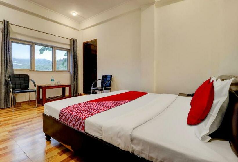 Hotel Oyo Flagship Saffron Inn