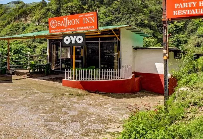 ホテル Oyo Flagship Saffron Inn
