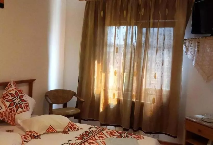 پانسیون Casa Adela