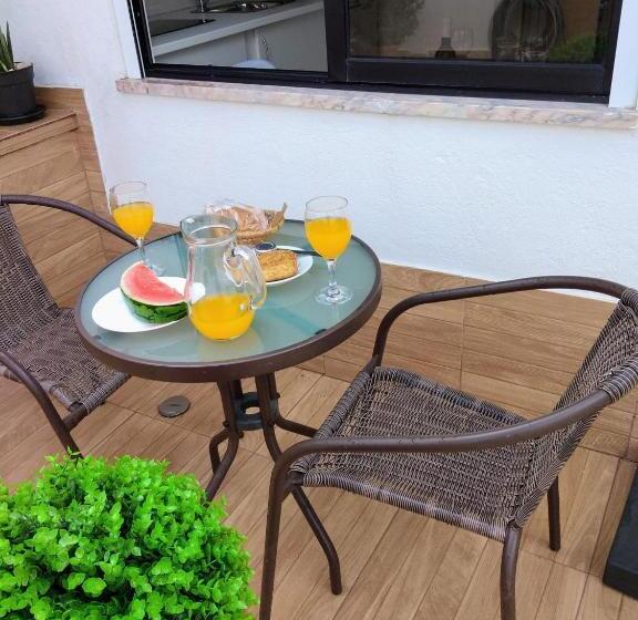 پانسیون Jb House