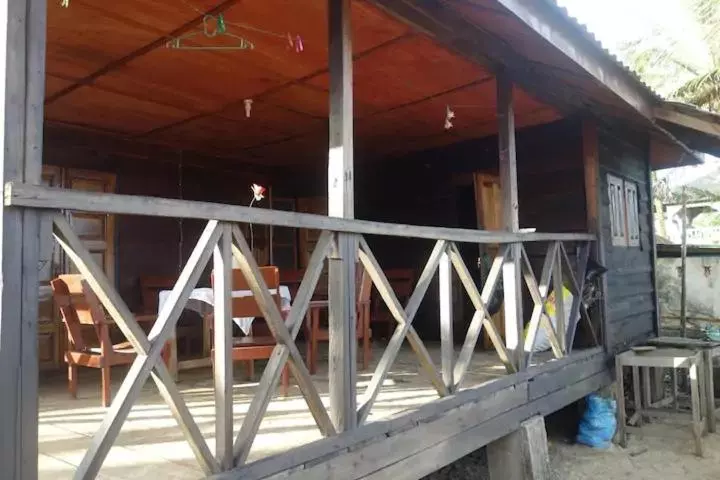 پانسیون Robinson S Hut