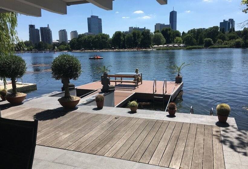 Ajo Vienna Beach   Contactless Check In