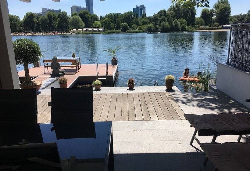 Ajo Vienna Beach   Contactless Check In