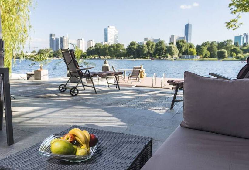 Ajo Vienna Beach   Contactless Check In