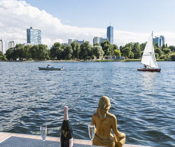 Ajo Vienna Beach   Contactless Check In