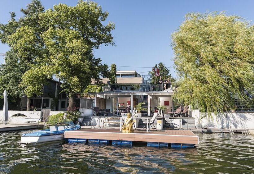 Ajo Vienna Beach   Contactless Check In