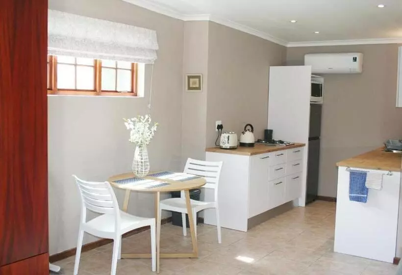 Edenbrook Country Manor