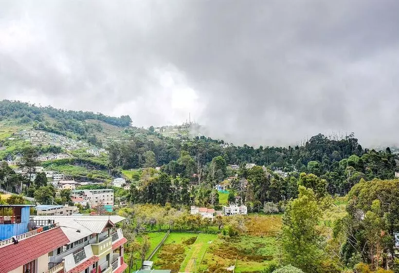 Fabhotel Abirami Grand Inn