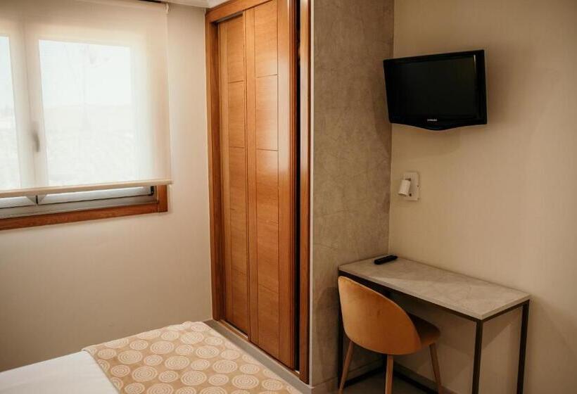 여관 Pensión Berenguela