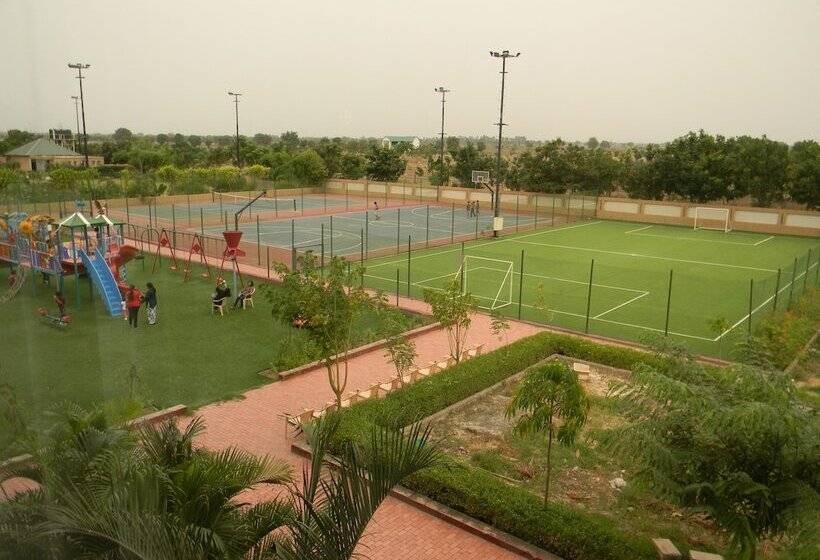 호텔 Aarohi Starz Club