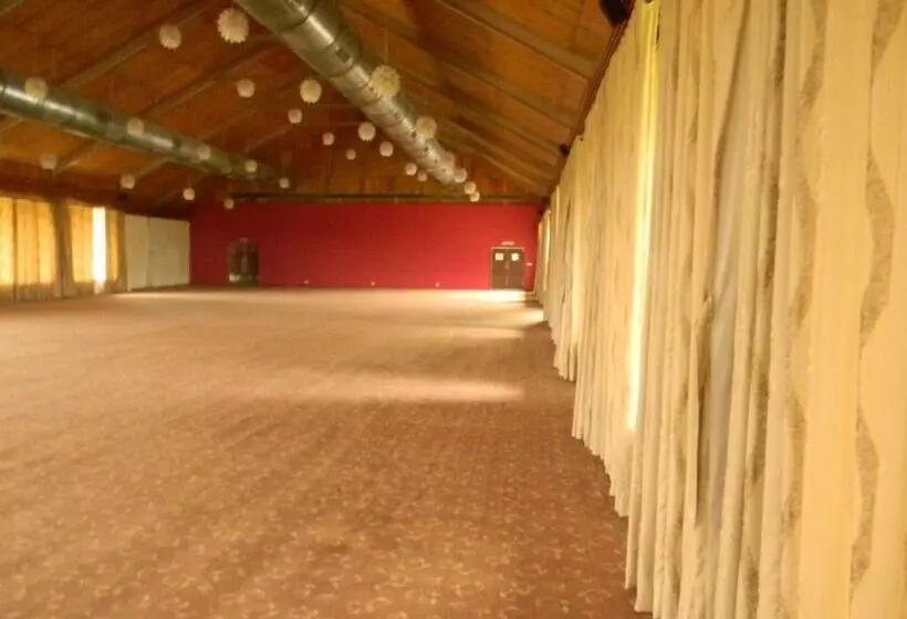 ホテル Aarohi Starz Club