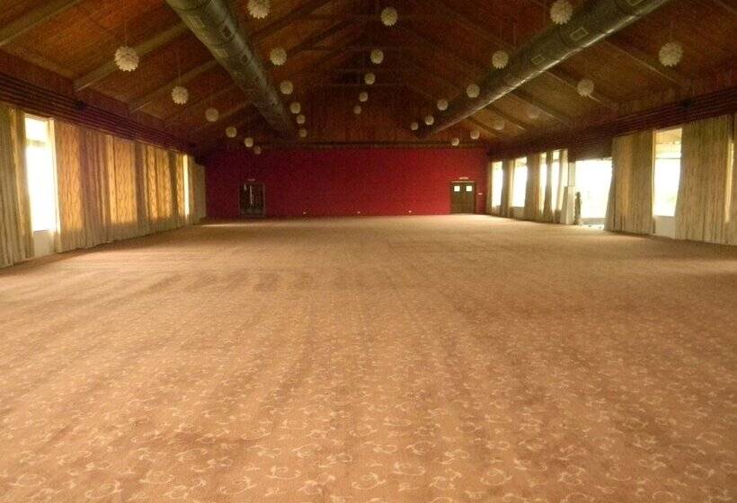 호텔 Aarohi Starz Club