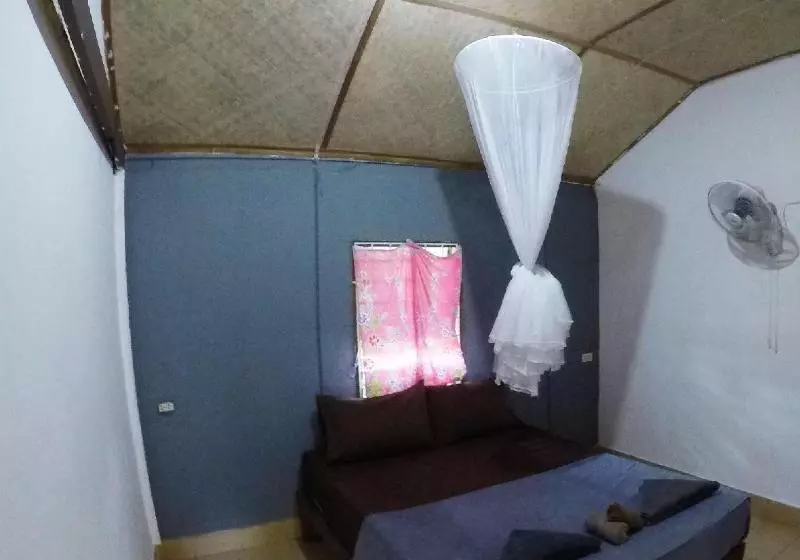 ホテル Adang Sea Divers & Eco Lodge