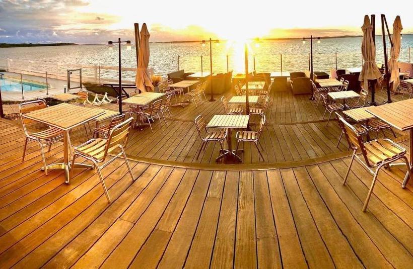 Beach Hotel   Le Grand Chalet