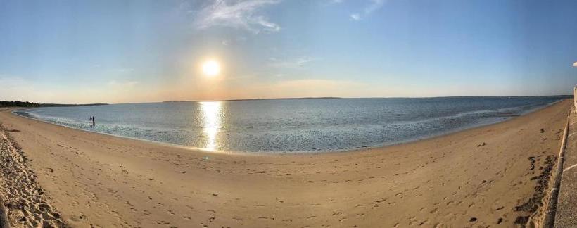 Beach Hotel   Le Grand Chalet