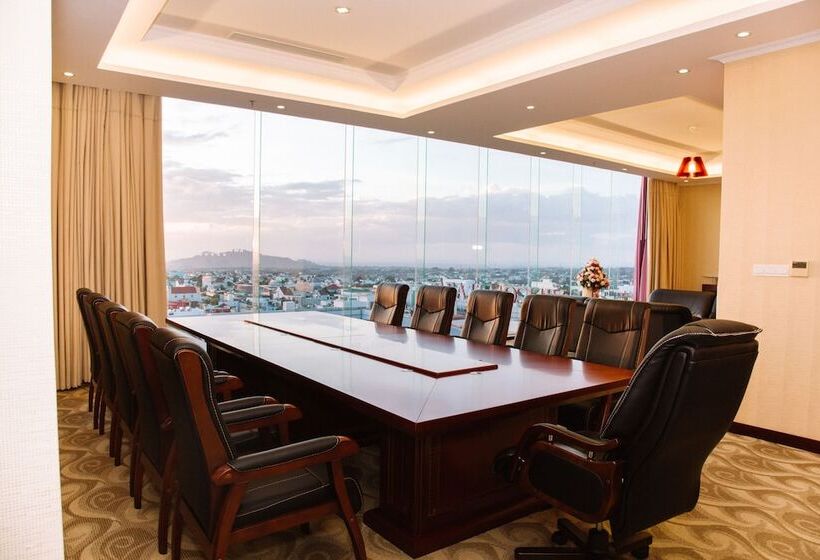 Hai Ba Trung Hotel & Spa