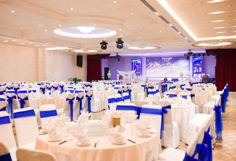 Hai Ba Trung Hotel & Spa