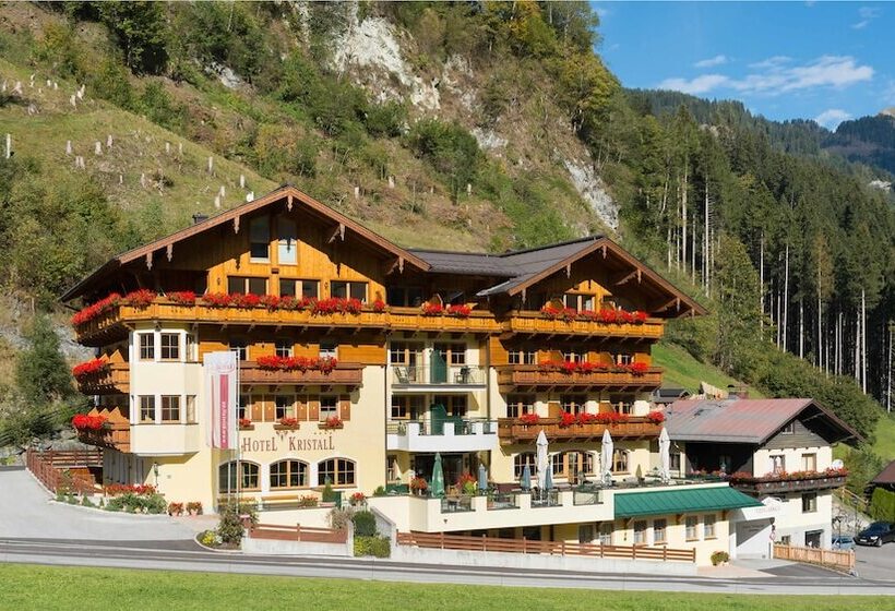 هتل Kristall