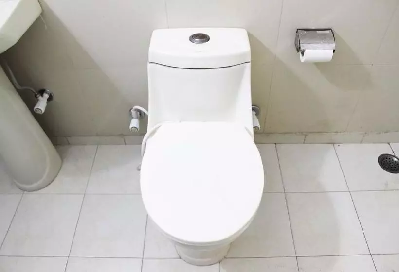 ホテル Oyo Rooms Rajouri Garden Metro Station
