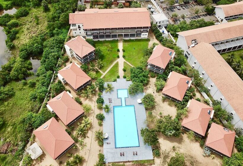 בית מלון כפרי Passi Villas Passikudah