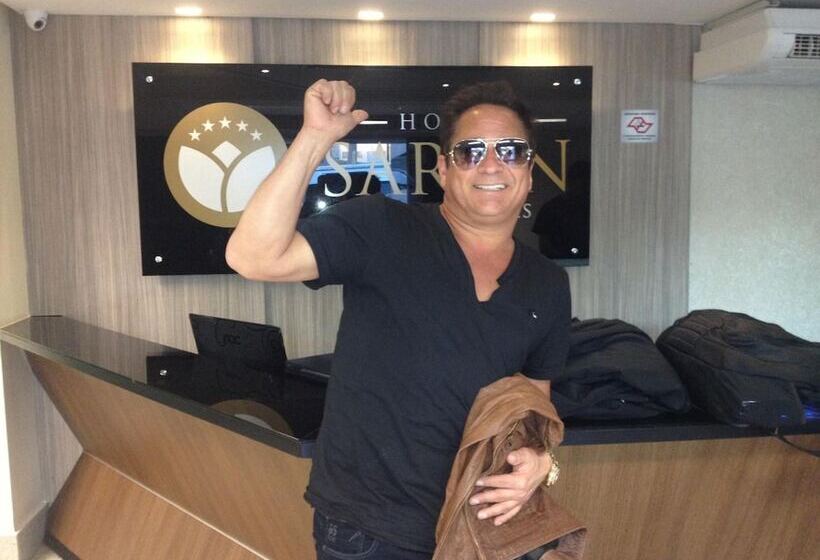 בית מלון כפרי Saron