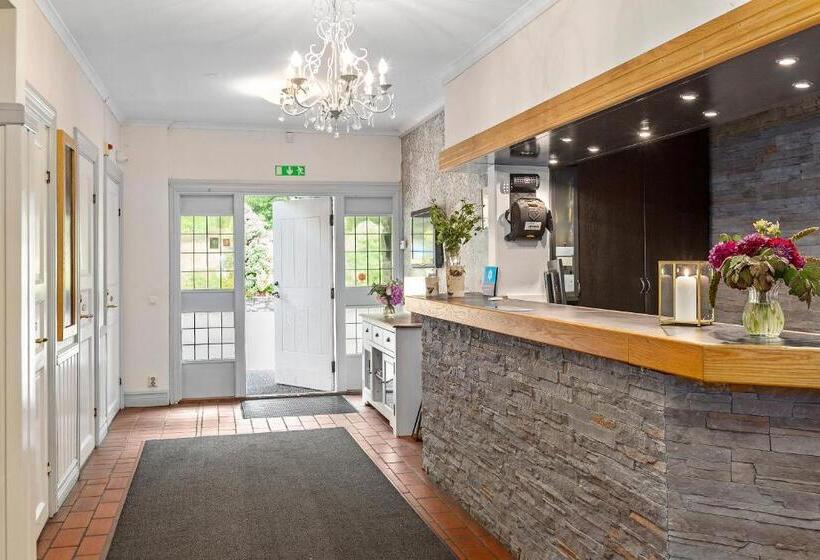 בית מלון כפרי Ullinge