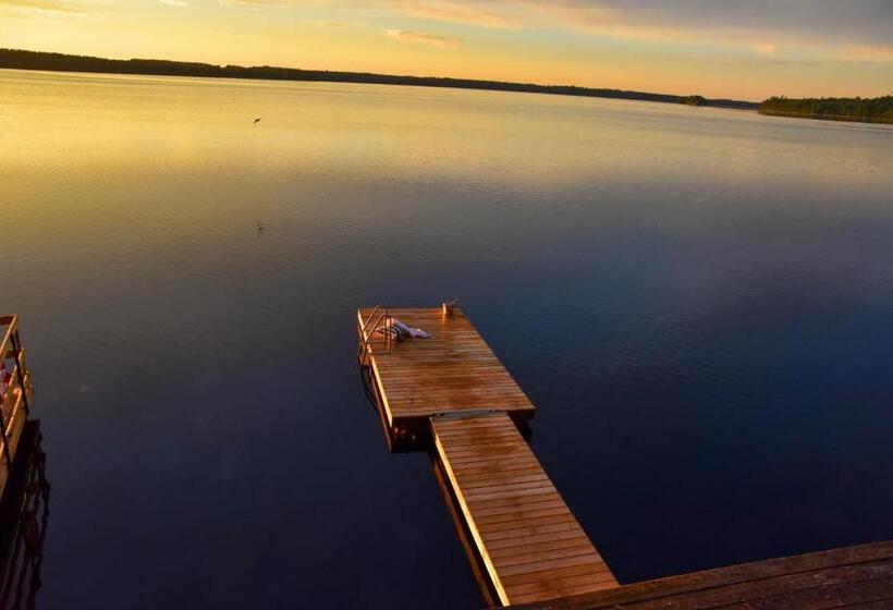 בית מלון כפרי Ullinge