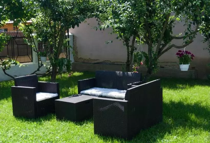 Majatalo Casuta Din Drumul Muntelui